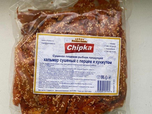 Кальмар сушеный с перцем и кунжутом